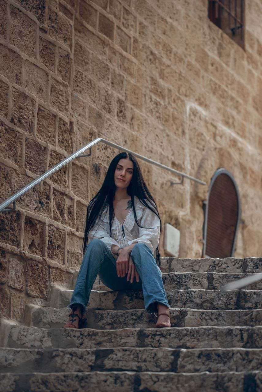 ליזה – בתל אביב בת 25 בחורה משגעת כוסית