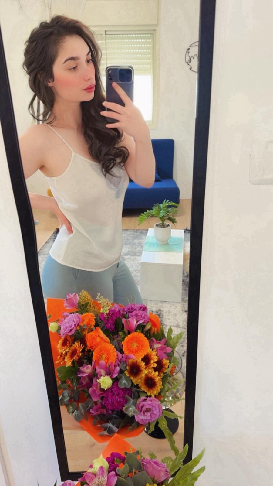 פרולה – נתניה- 20 ברזילאית תיירת