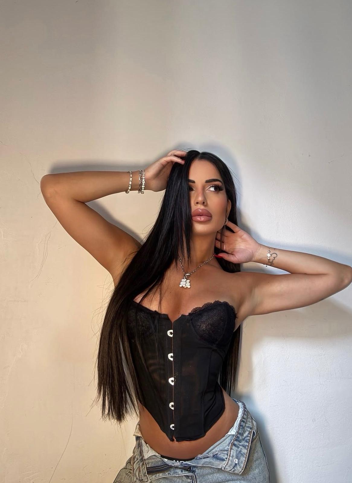 תיירת ספרדיה 27 כוסית – בחיפה